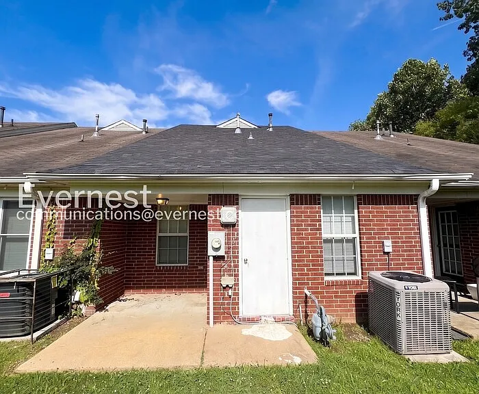 7266 Illinois Central Ave — Photo 20