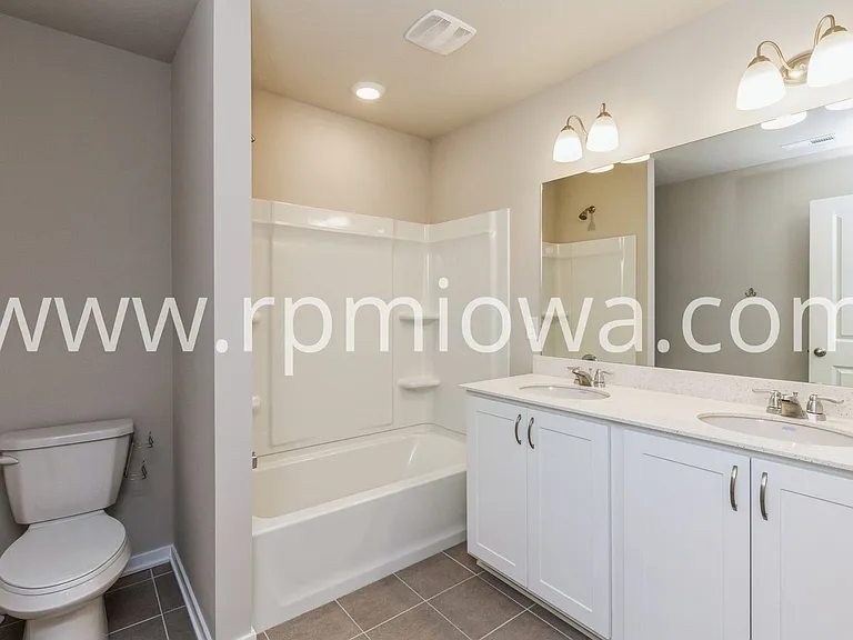 2403 SW 23rd St — Photo 11