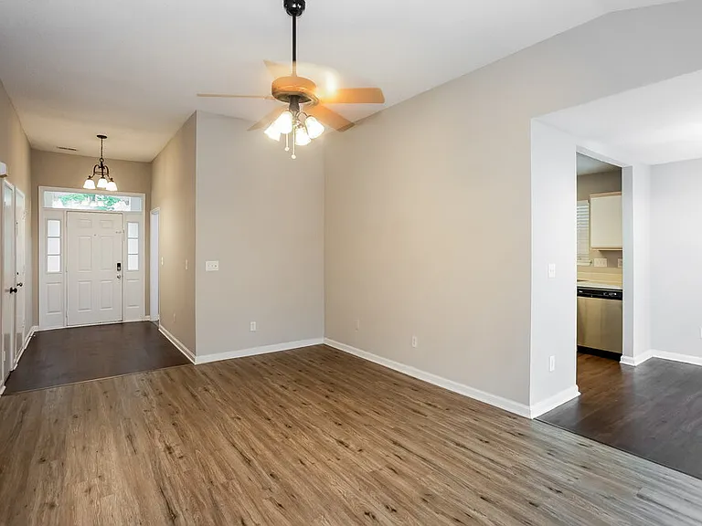 10342 Battle Ct — Photo 6