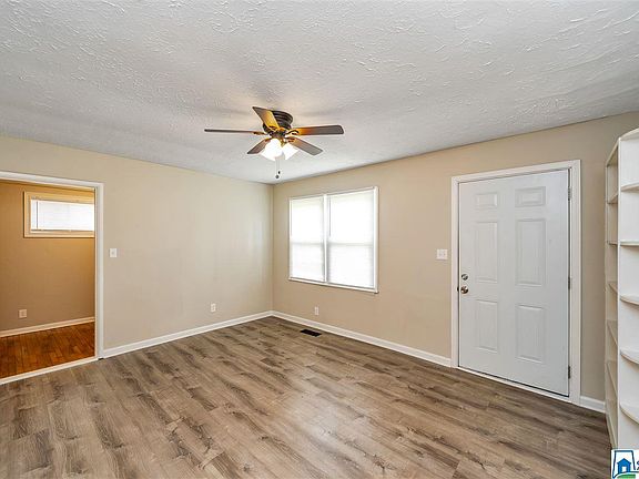 2nd image of 302 Coosa Pines Dr