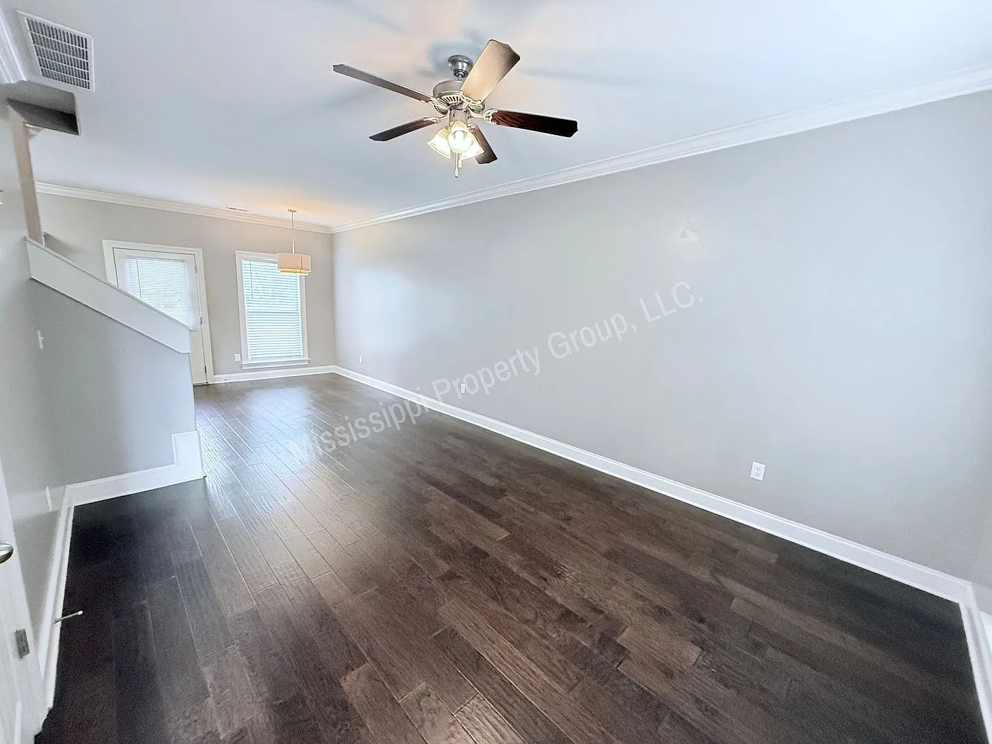 4bd / 4.5ba For Rent — Photo 3