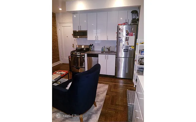 Rented by Douglas Elliman | media 6