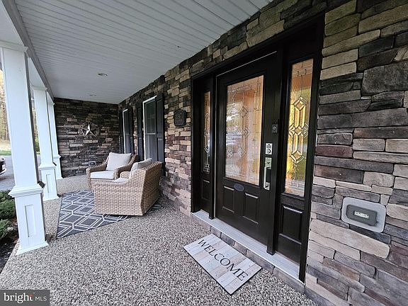 3rd image of 11547 Valleywood Dr