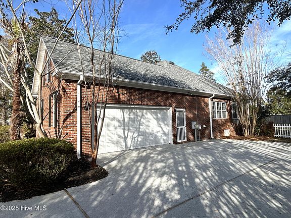 2nd image of 4921 Crosswinds Drive