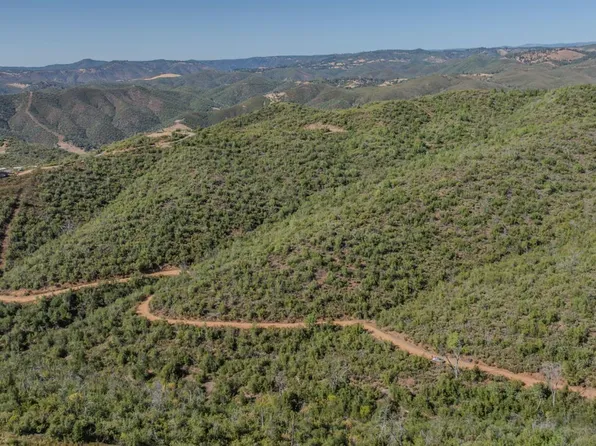 8519 Maranatha Ln, Mountain Ranch, CA 95246