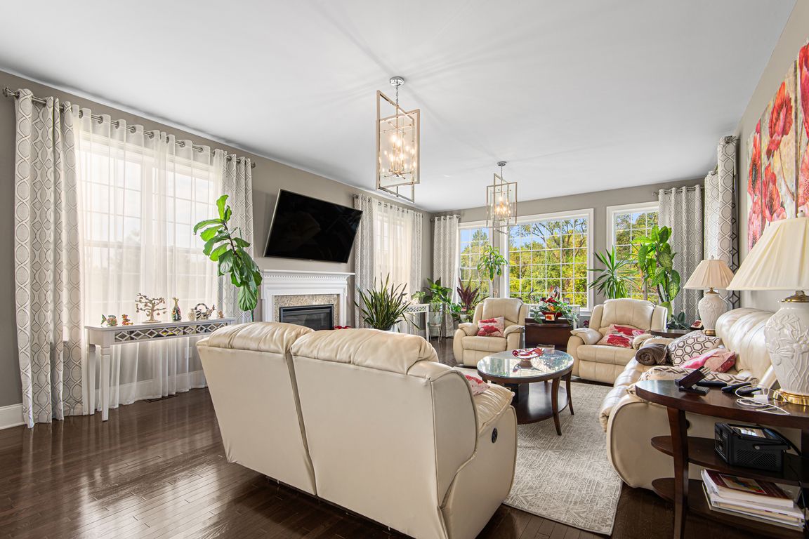 next background image