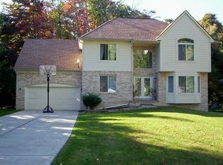 25681 Code Rd, Southfield, MI 48033