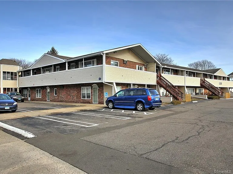 157.5 Kings Hwy #L — Photo 32