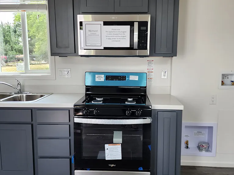 17650 Grand Ave #105 — Photo 8