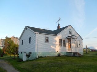 8045 Old Oliver Rd, Erie, PA 16509