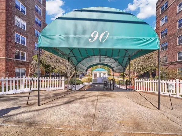 90 Bryant Avenue #5D, White Plains, NY 10605