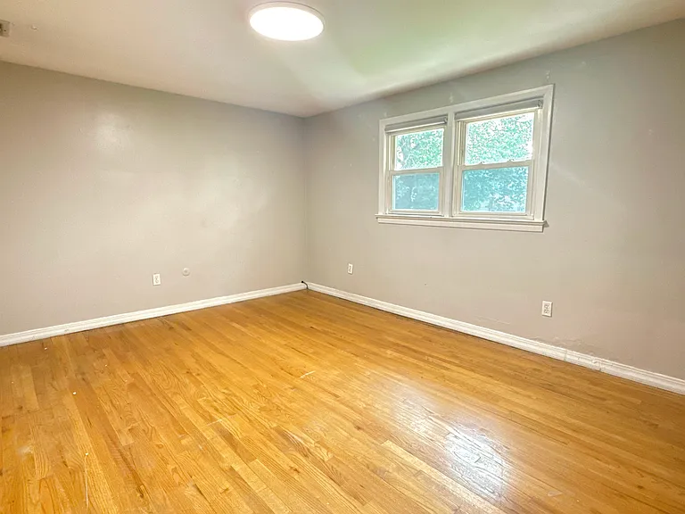 49 Maiden Ln #1 — Photo 10