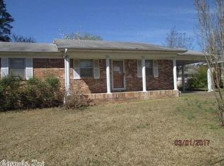 1332 Sherwood Dr, Malvern, AR 72104