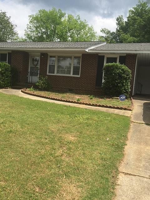 1st image of 1128 Eisenhower Dr