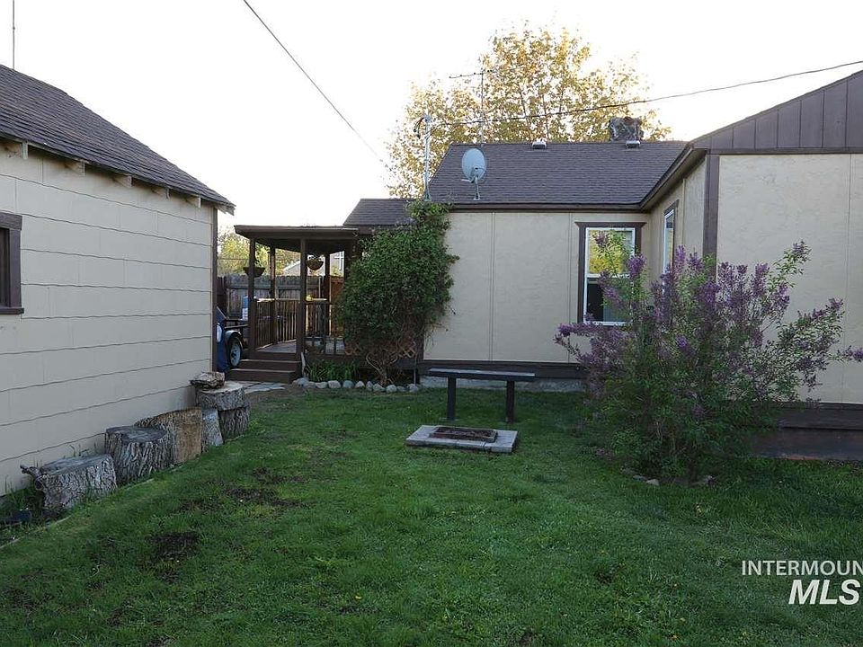 2nd image of 214 Madison St