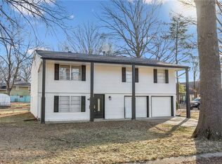 5601 NE San Rafael Dr, Kansas City, MO 64119