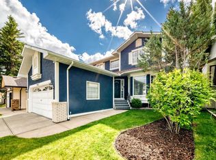 163 E Shannon Cir SW, Calgary, AB T2Y 2L1