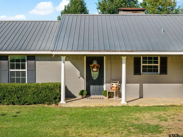 562 County Road 1460, Bogata, TX 75417