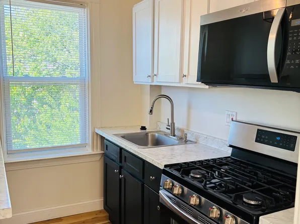 19 Vale St Floor 2, Providence, RI 02908