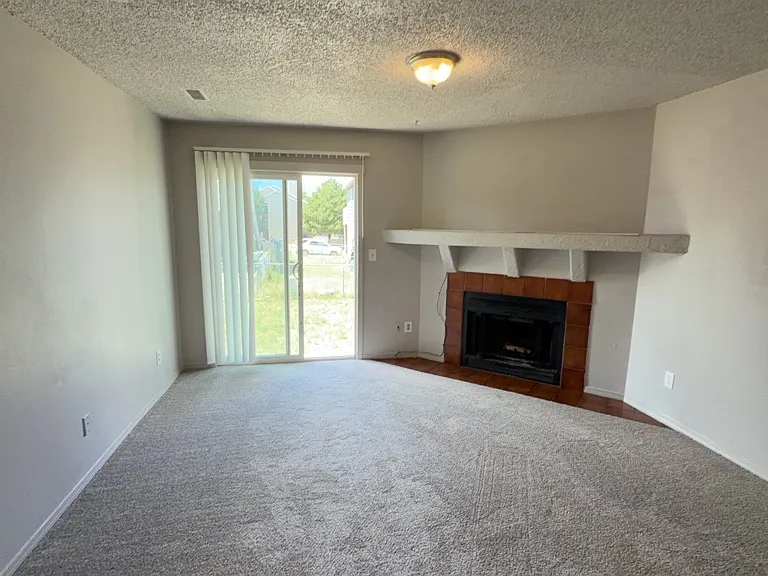 1161 Mazatlan Cir #C — Photo 5
