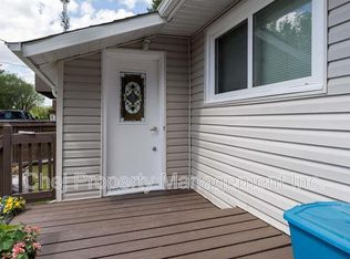 14723 87th Ave NW #B, Edmonton, AB T5R 4E5