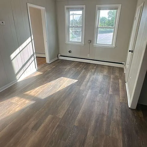 8 Epworth Ave #2 — Photo 3