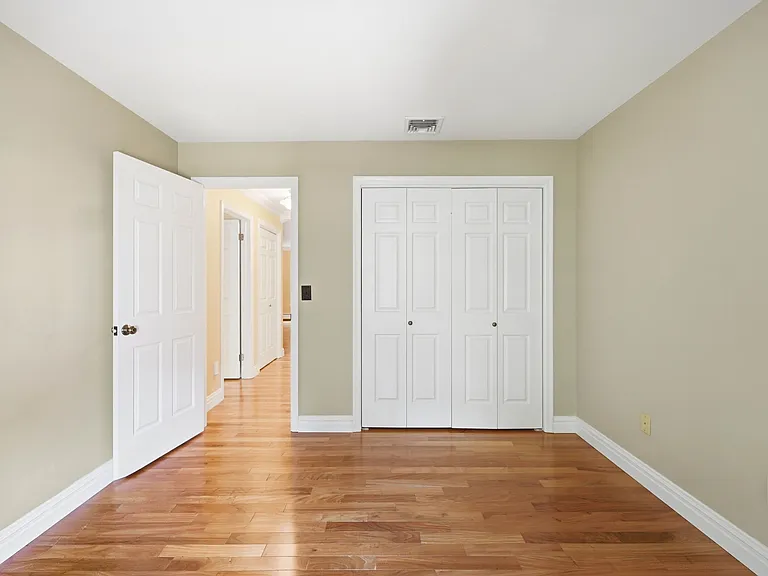 137A S Maple Ave #B — Photo 24
