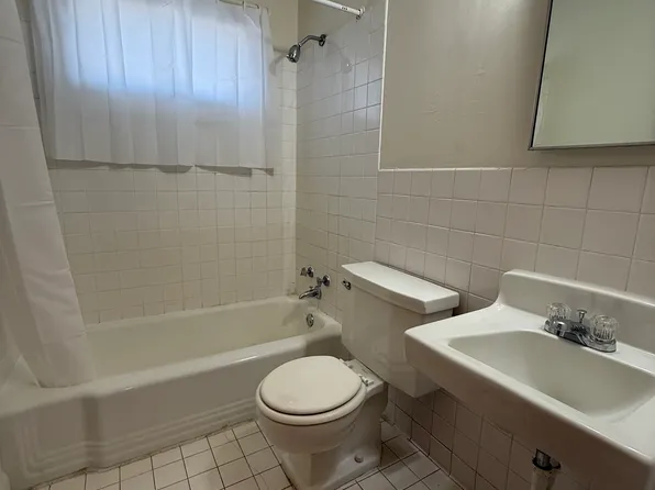 4707 University Ave NE, Minneapolis, MN