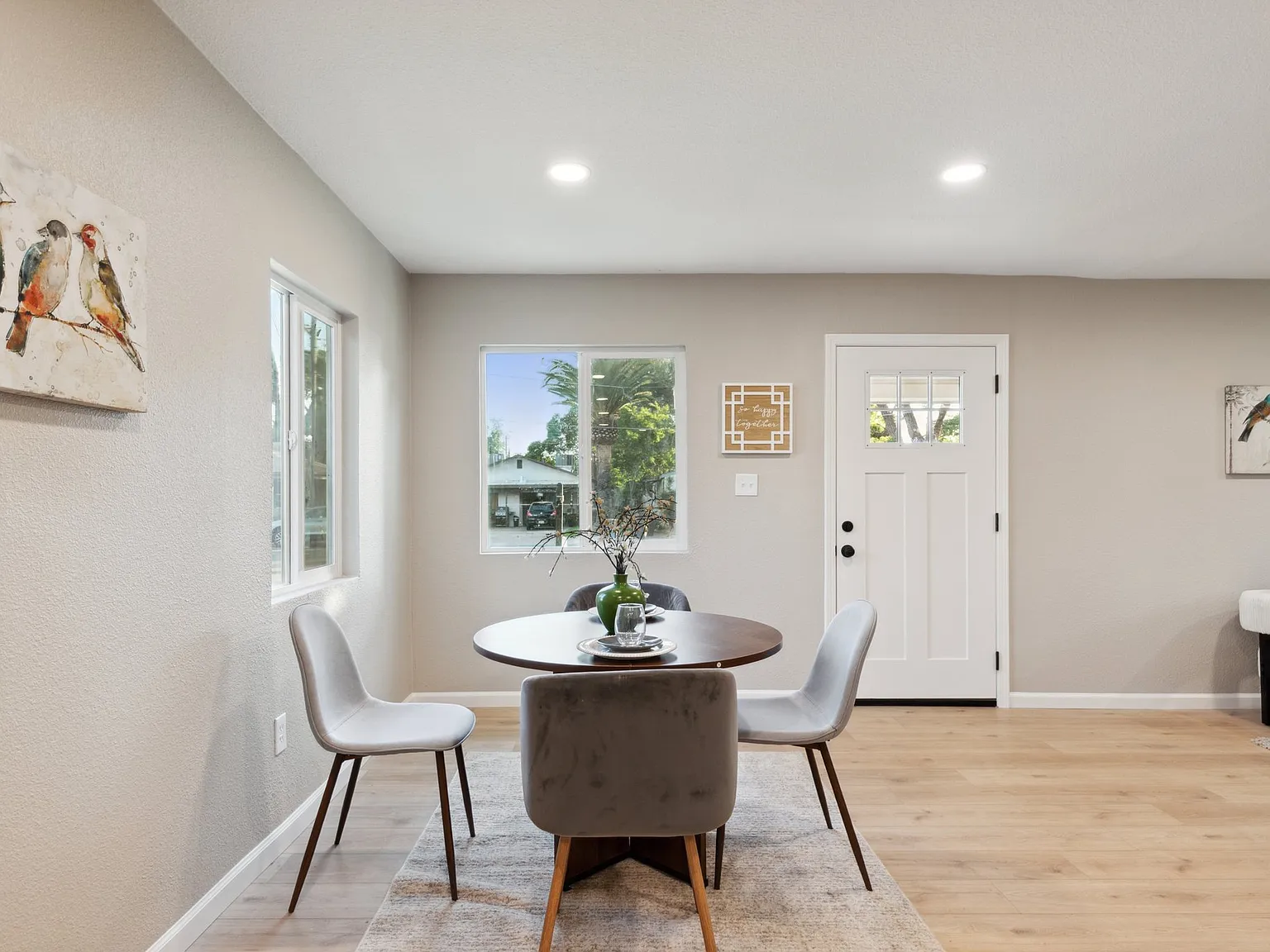 3 bed, 1500 sqft, $2,450 — Photo 2