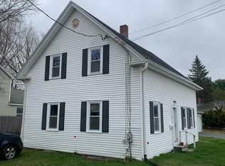 10 Cedar St, Orono, ME 04473