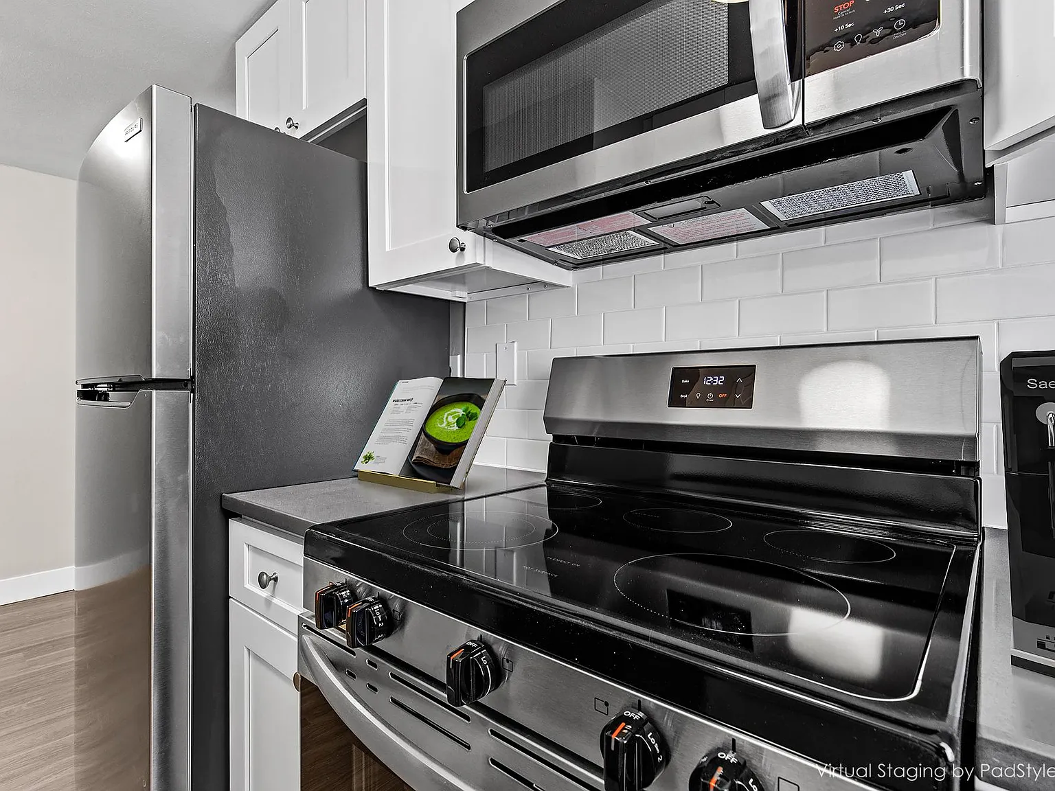 Camelot Apartments — Photo 2