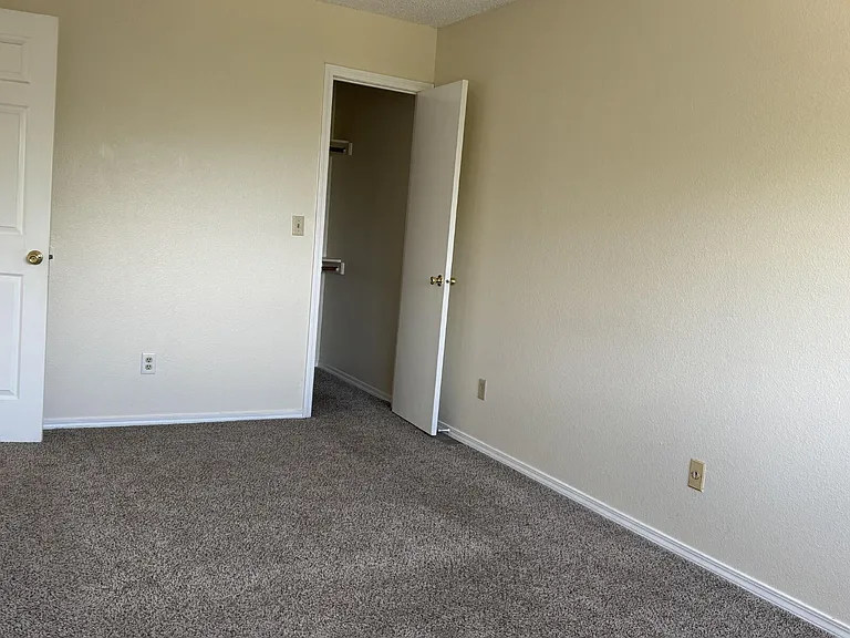 605 Blossom Field Rd — Photo 9