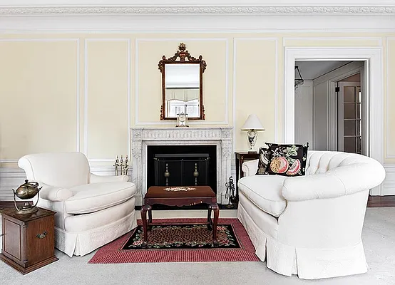 Sold by Warburg | media 2