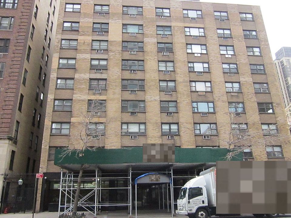 1st image of 40 Sutton Pl Unit S