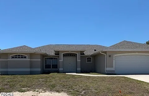 3 bed, 2.0 bath, 1836 sqft, $2,000 — Photo 1