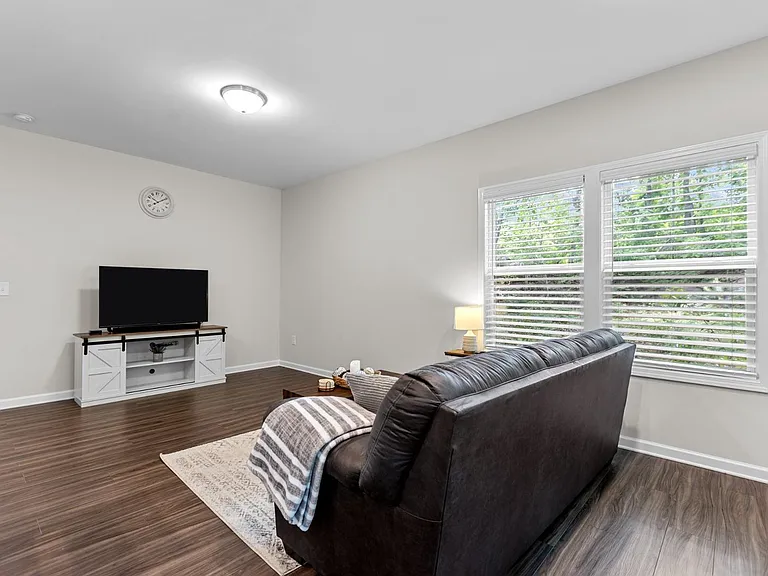 812 Star Ridge Dr — Photo 29