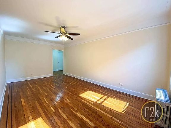 5th image of 4415 34th Ave APT 3C
