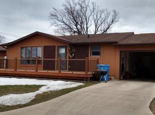 40 Lincoln St, Dakota, MN 55925