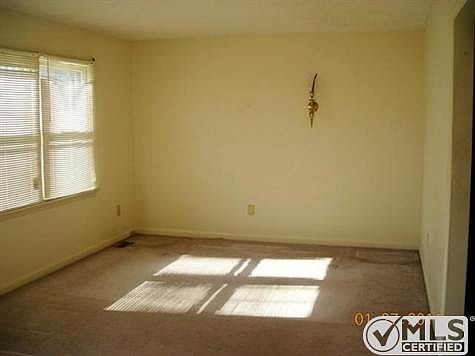 1st image of 106 Diane Dr
