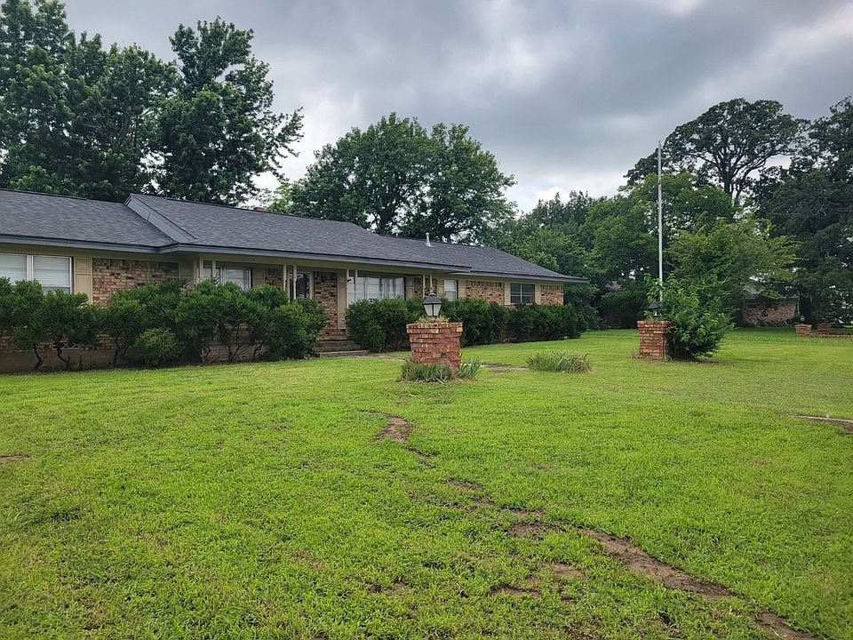 1st image of 316 Charlie Dr