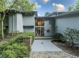 15175 Heritage Ln, Chagrin Falls, OH 44022