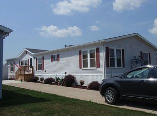 1547 Cedarwood Ct, Adrian, MI 49221
