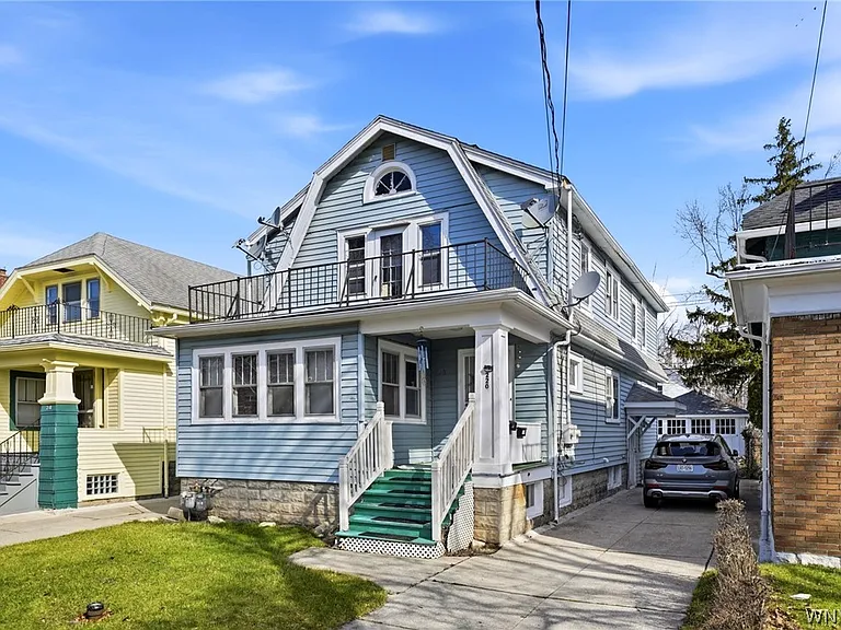 220 Dartmouth Ave — Photo 2