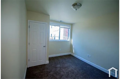 1822 Providence St NE #3 Photo 1