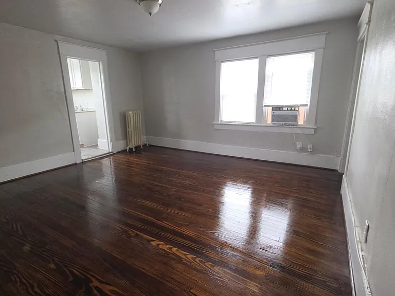 420 Riverland Rd SE #B — Photo 5