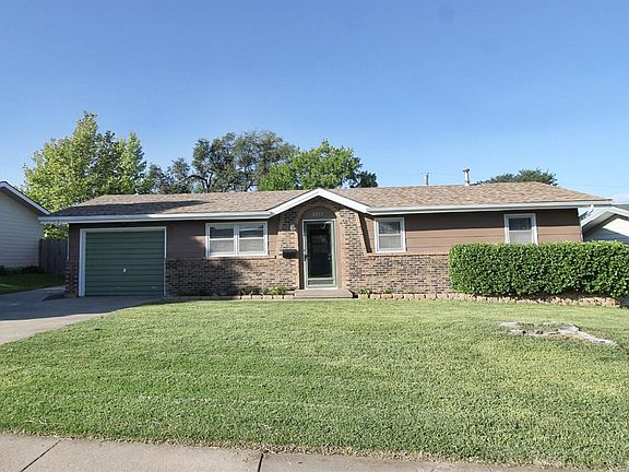 3rd image of 2215 Drum Ave