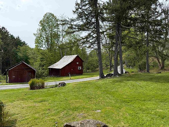 39th image of 2494 Seng Run Rd
