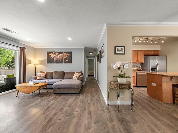 3rd image of 5516 Sean Cir APT 44