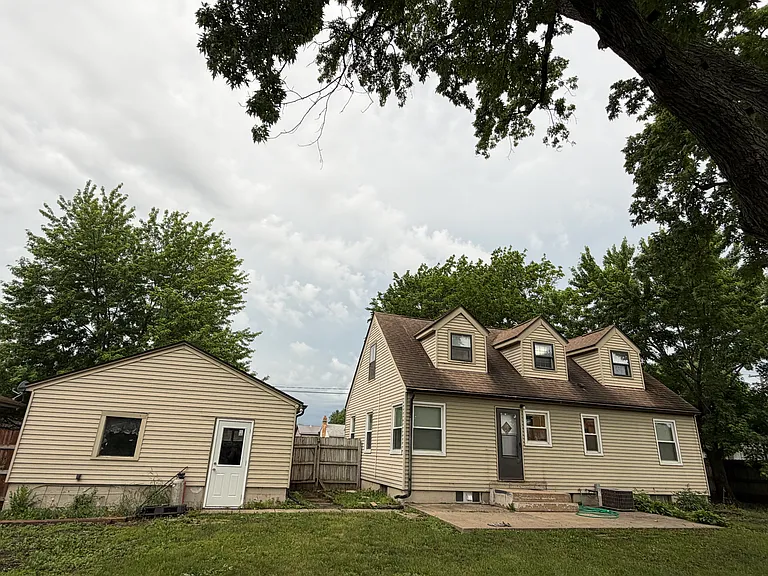 211 S Lafayette St — Photo 19
