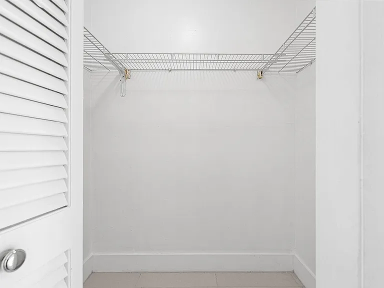9170 Fontainebleau Blvd #301 — Photo 24